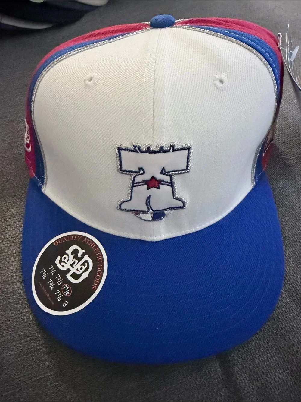 Men’s fitted 7 1/2 Tri-Color Baseball Cap - White Blue Red